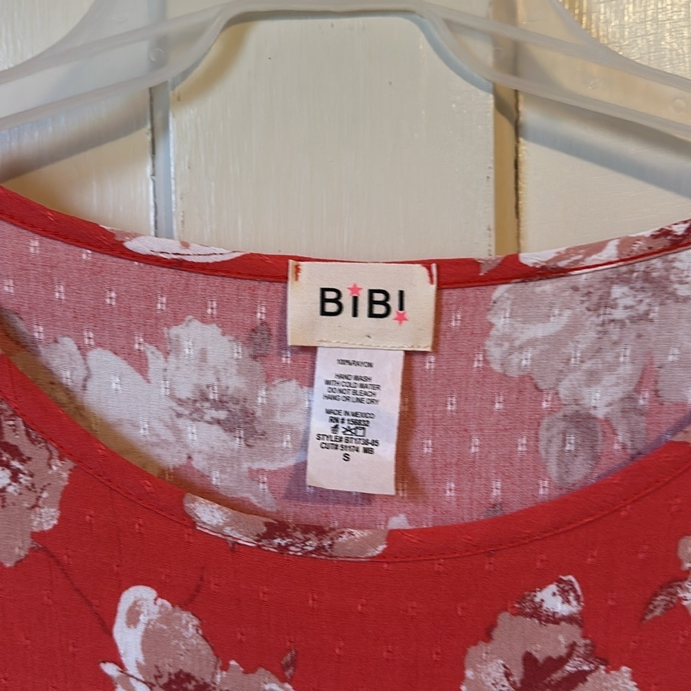 Bibi size small floral dress - Picture 3 of 3